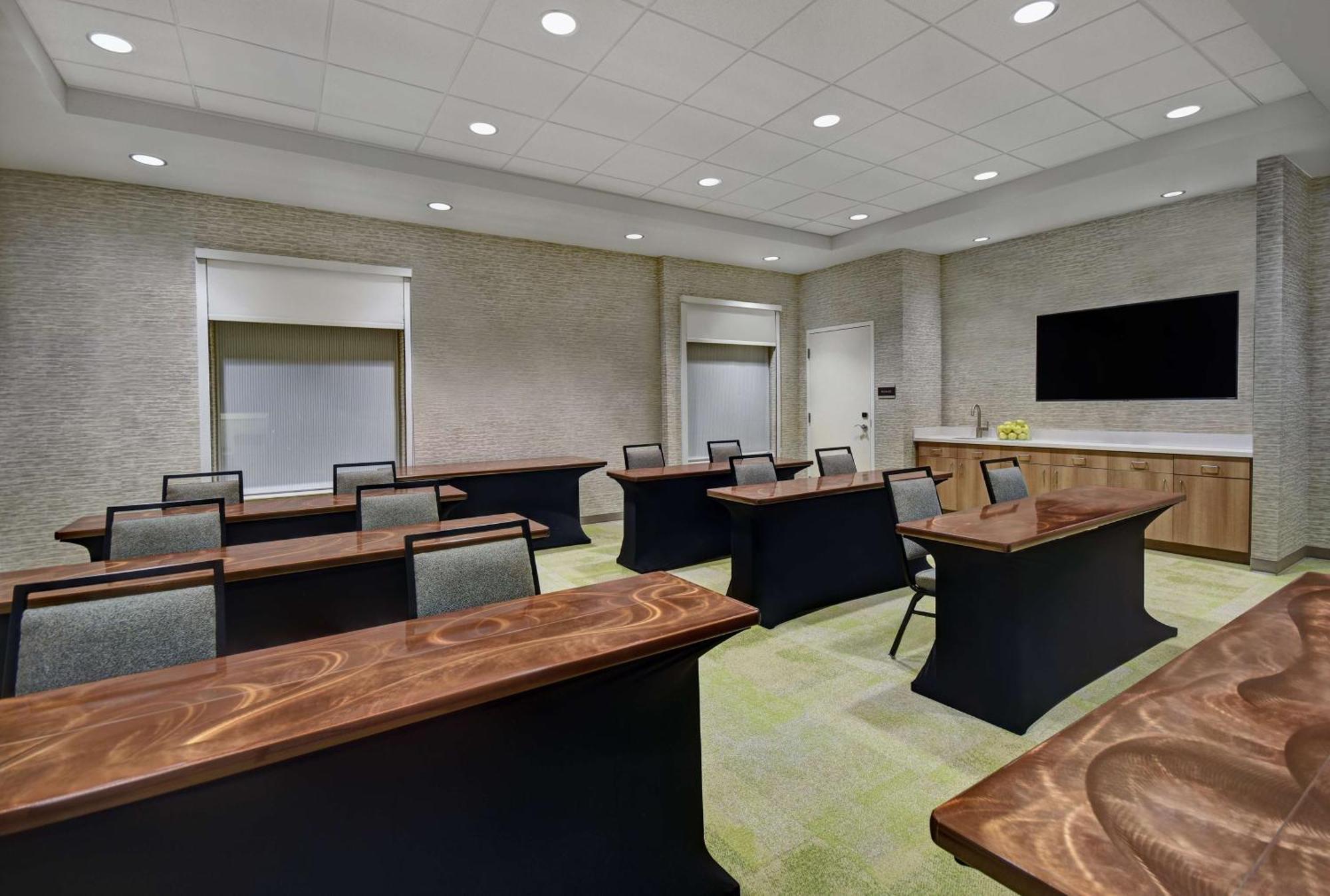 Home2 Suites By Hilton Atlanta Airport North College Park Exterior photo